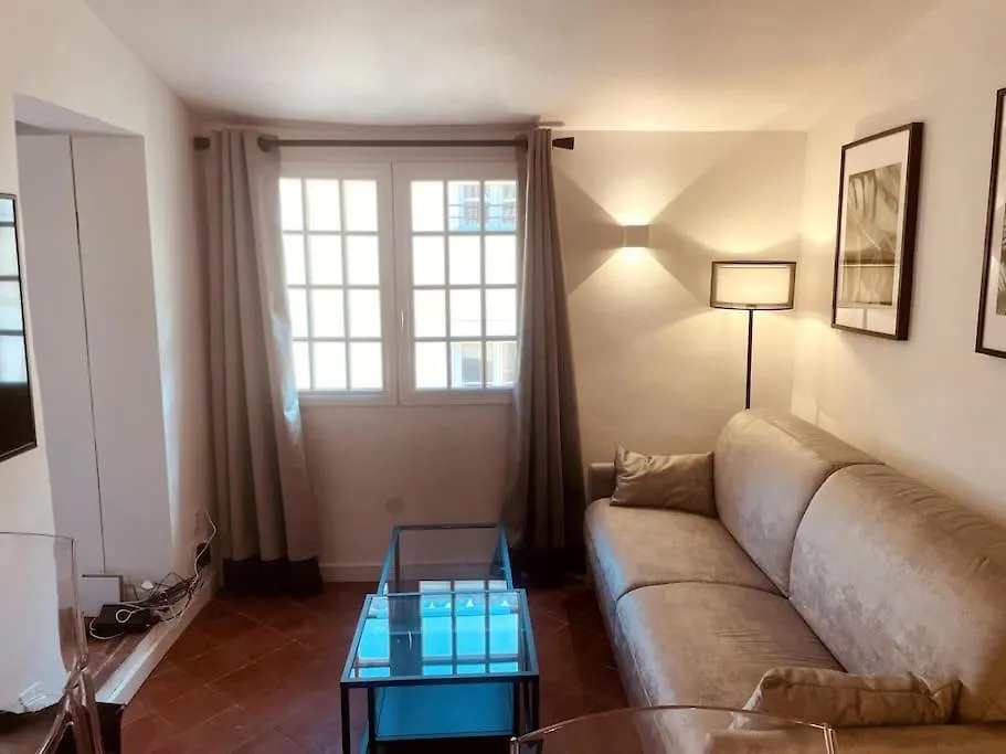 Mazarin Suite Centre Ville Historique Proche Cours Mirabeau Aix-en-Provence 0*,  France